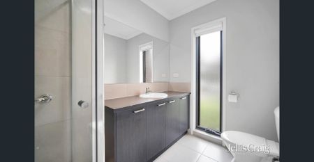 Stylish, Spacious, and Perfectly Located - Photo 5