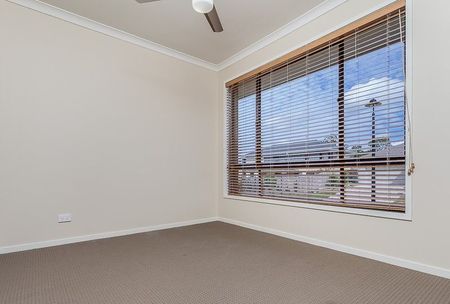 Comfort, Style and Convenience Under One Roof! - Photo 5