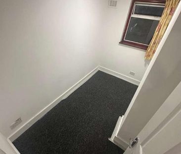 Norfolk Road Ilford, IG3 - Photo 6