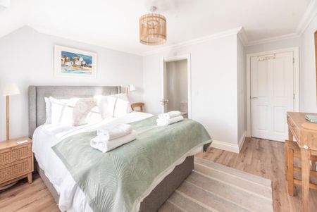 2 bedroom coach house to rent - Photo 5