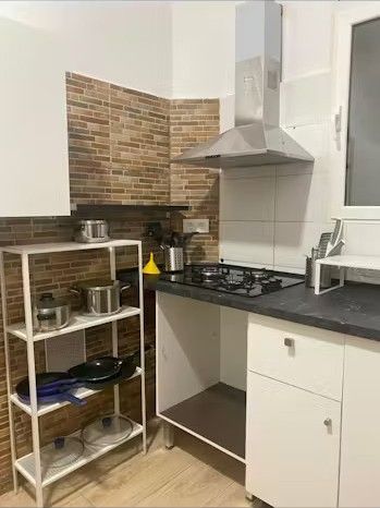 Travessera de Dalt, Barcelona, Catalonia 08024 - Photo 5