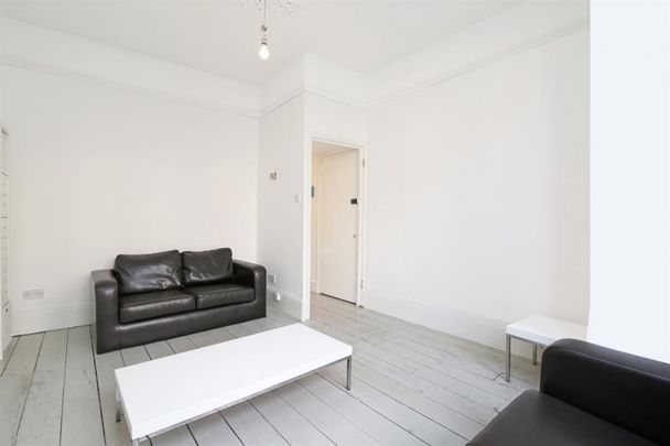 1 bedroom Flat To Let Total Size: 415 SQ FT - Photo 1