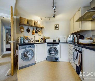 Flat to rent on - Photo 5