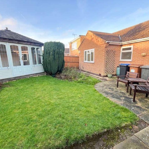 Lychgate Close, Burbage, Hinckley, Leicestershire, LE10 - Photo 1