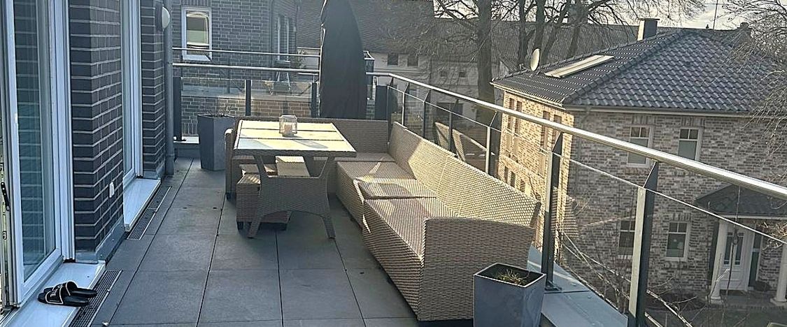 Penthousewohnung mit Dachterrasse im Niedrigenergiehaus, zentral in Leer! - Foto 1