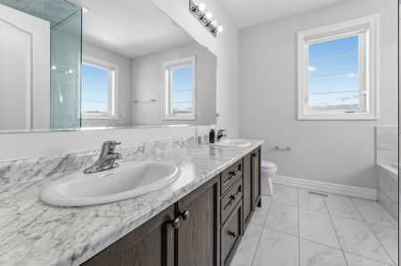 For Lease - 3907 Thomas Alton Boulevard, Burlington, Ontario - Photo 3