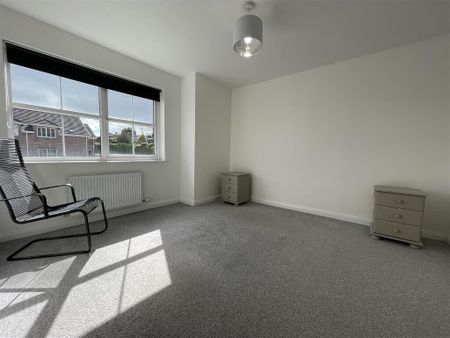 24 Ballycullen Halt, Newtownards, BT23 4WQ - Photo 4