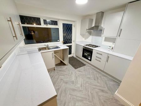 2 bedroom terraced house to rent - Photo 3