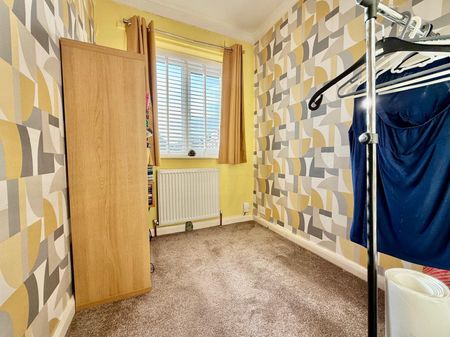 3 bedroom semi-detached house to rent - Photo 4