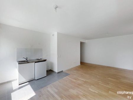 Location Appartement 1 pièces 37 m2 à Noisy-le-Grand - Photo 4