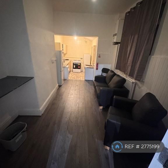 5 bedroom terraced house to rent - Photo 1