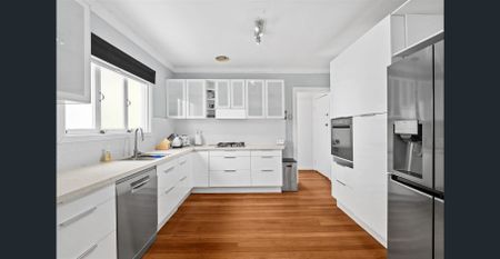 FULLY FURNISHED AND READY TO GO - Photo 5