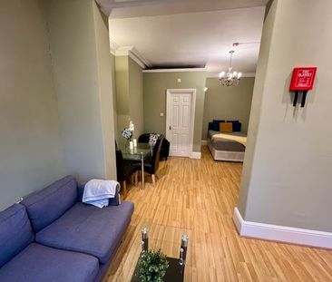 1 Bed Flat, Bedford Hill, SW12 - Photo 2