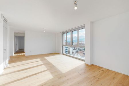 Lélégance moderne à portée de main - Photo 2