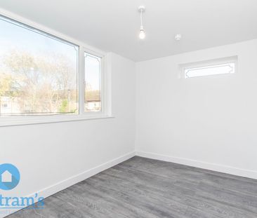 6 bed Semi-Detached House for Rent - Photo 2