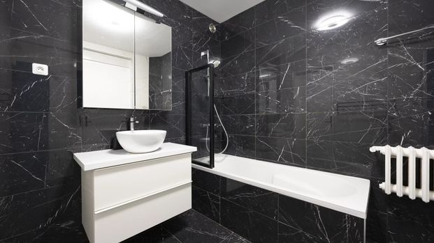Appartement • Champerret-Berthier - Photo 1