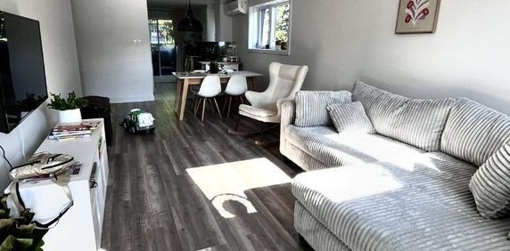 5 1/2, Ste-madeleine, bas de triplex, libre mars, porte patio ,terrasse, très bonne insonorisation, secteur sécuritaire, tranquille, - Photo 2