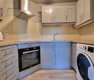 1 Old Railway View, Dromore, BT25 1NU - Photo 3