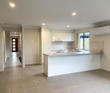 20 Stockyard Lane, Park Ridge QLD 4125 - House For Rent - $700 | Do... - Photo 2