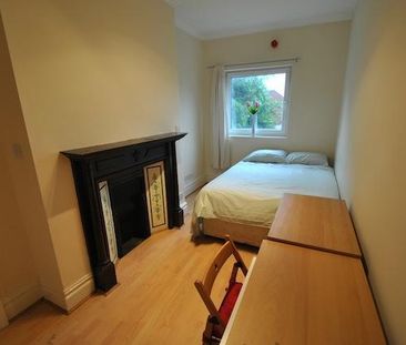 8 bedroom house share to rent - Photo 4