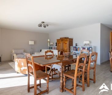 Bel appartement meublé en RDJ 3,5p / 2 CHB / Jardin avec terrasse - Photo 5
