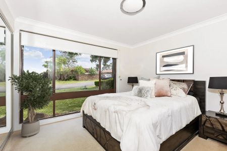 MODERN 3 BEDROOM HOME - Photo 5