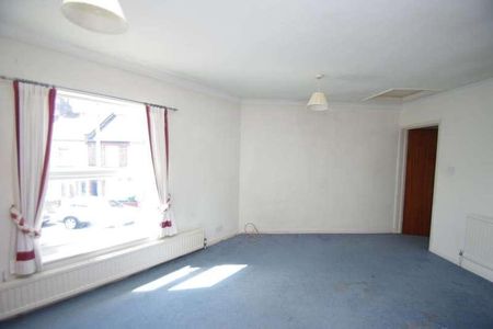 Leavesden Road, Watford, WD24 - Photo 2