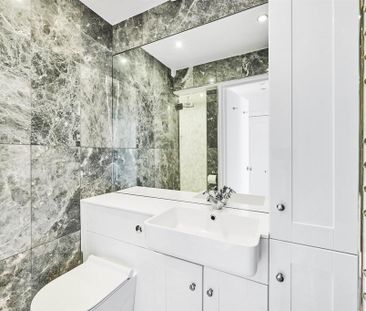 Ground floor flat to rent - Photo 2