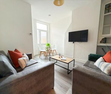 4 bedroom house to rent - Photo 2