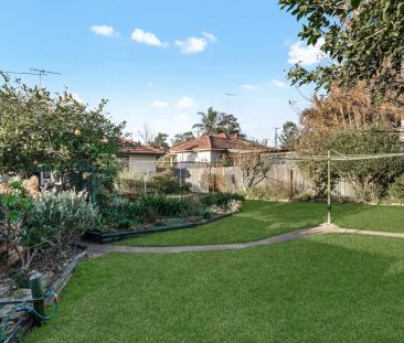 10 Kurrajong Avenue, Mount Druitt NSW 2770 - Photo 5