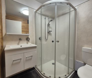 Modern City Studio – Fresh, Bright & Stylish! - Photo 1