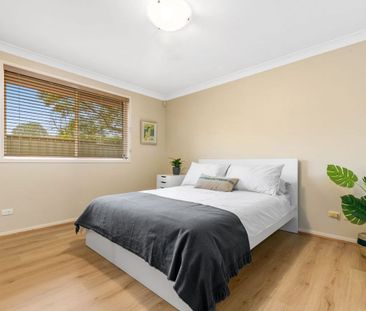 Convenient, oversized two-bedroom villa - Photo 6