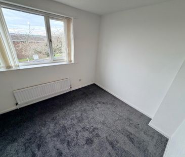 2 bedroom semi-detached house to rent - Photo 3