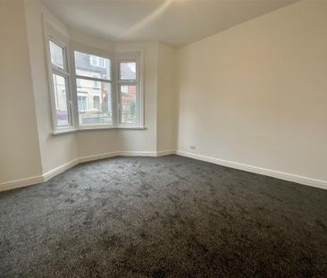 4 bedroom terraced house to rent - Photo 6