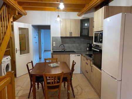 Location appartement 4 pièces 62.8 m² à Les Vans (07140) - Photo 5