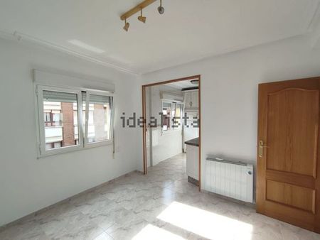 Alquiler de piso en Marqués de Urquijo, 13 - Photo 4