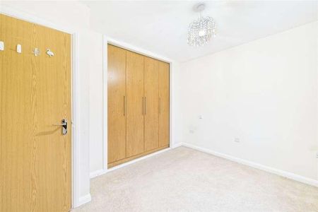 Locksley Gardens, Winnersh, Wokingham, Berkshire, RG41 - Photo 3