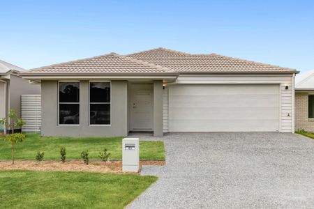 Modern Family Living in Prime Burpengary East Location - Spacious 4-Bedroom Home with Double Garage. - Photo 3