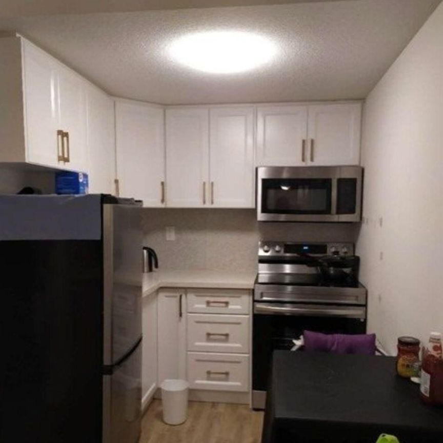 For Lease - 15 Wildflower Way, Toronto, Ontario - Photo 1