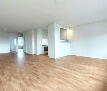 4.5 Zimmer, 93 m², 10. Stock - Photo 3