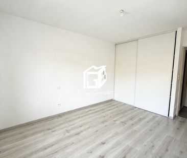 Location Appartement 3 pièces 78m² ONET LE CHATEAU 12850 - Photo 4
