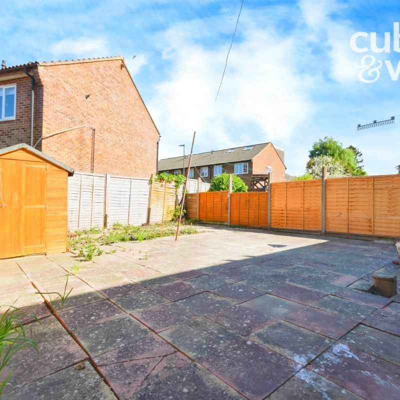 3 bedroom semi-detached house to rent - Photo 1