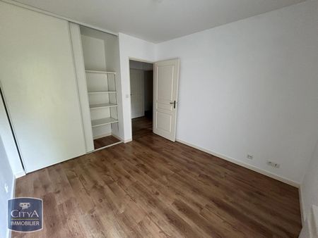 Location Appartement 3 pièces 67m² ST AVERTIN 37550 - Photo 2