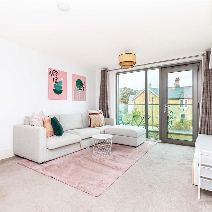 2 bedroom flat to rent - Photo 1