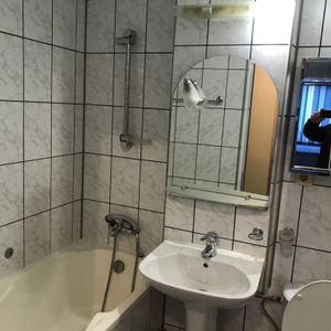 Apartament cu 2 camere in zona Soarelui - Photo 3