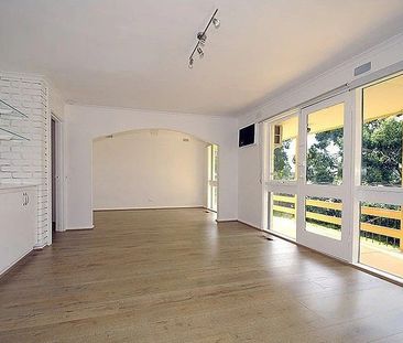 6 Knights Drive, Glen Waverley - Photo 1