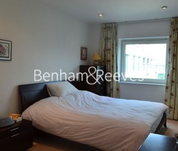 2 Bedroom flat to rent in Beckford Close, Kensington, W14 - Photo 1