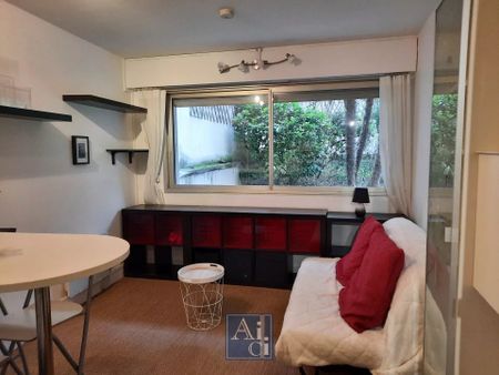 Location Appartement 1 pièce 17m² PARIS 16ème - Photo 2