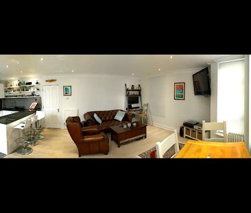 2 Bed Flat, Berwick Court, SE1 - Photo 1