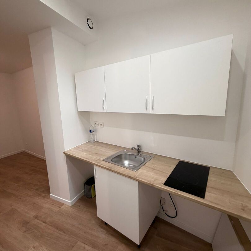 Appartement Melun 1 pièce(s) 17.32 m2 - Photo 1